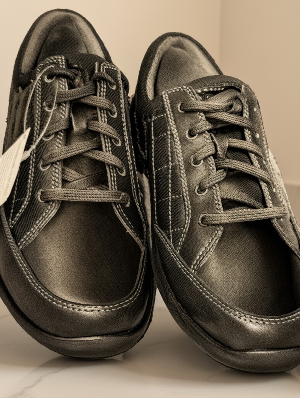 Anodyne No. 75 Women’s Diabetic Leather Comfort Shoes Black 8.5 NWT